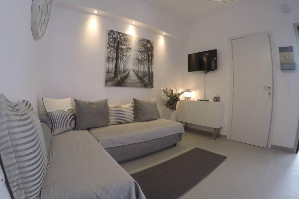 Polychrono New 2 Bedroom Apt. Just By The Sea! Kültér fotó